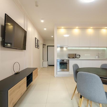 Petrovdom 13-141 In Rc New York Concept House With Bathroom Киев Экстерьер фото